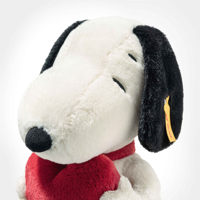 Snoopy Love with Red Heart